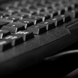 Teclado Klip Xtreme KKS-050S | Fiable y Cómodo con Cable USB
